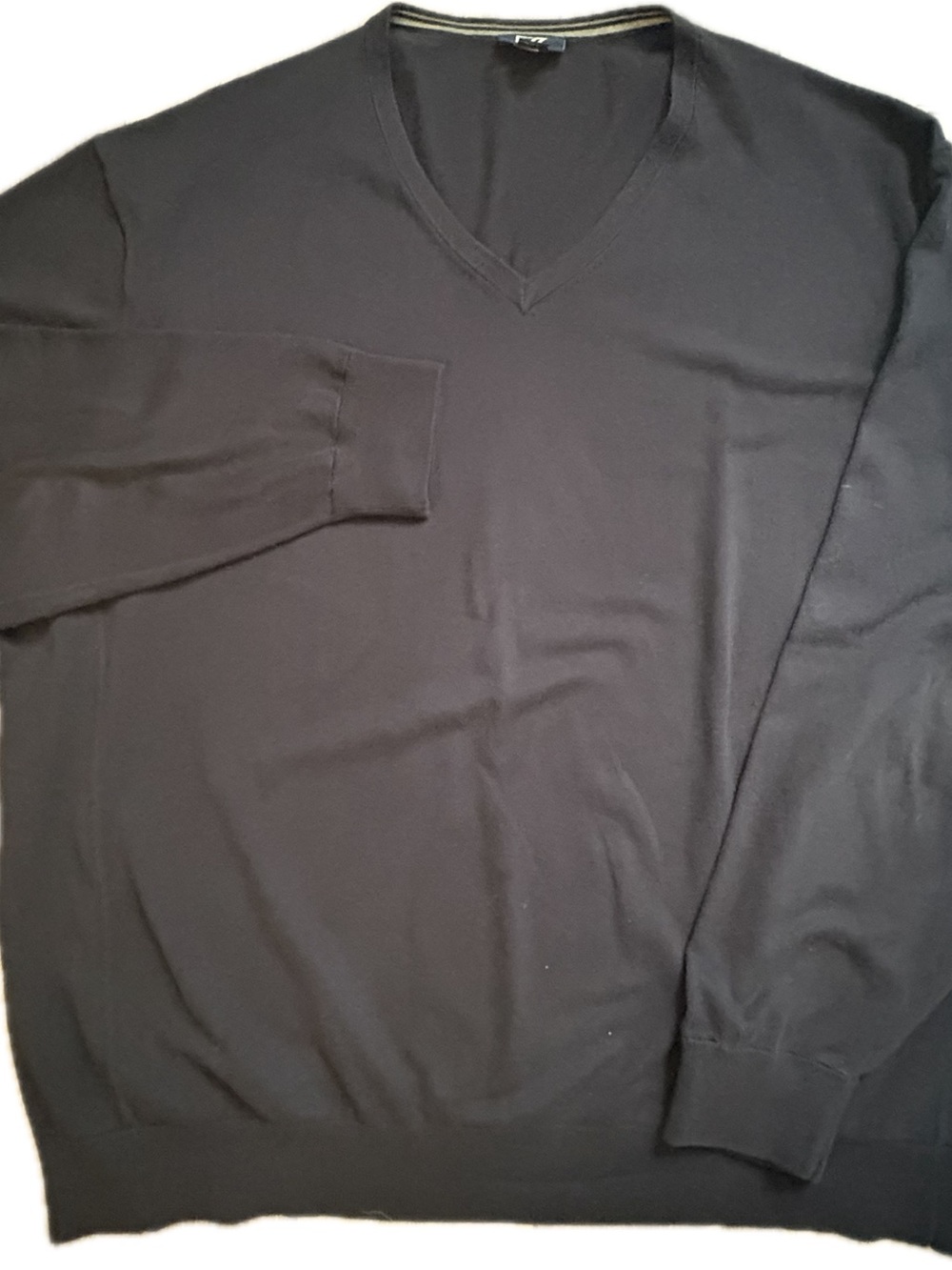 Cutter & Buck Men's Navy V-Neck Pullover Sweater